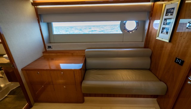 Island Moon yacht for sale 39