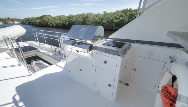 Live Mas yacht for sale 20