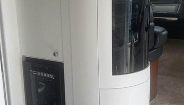 Azimut 80 yacht for sale 33