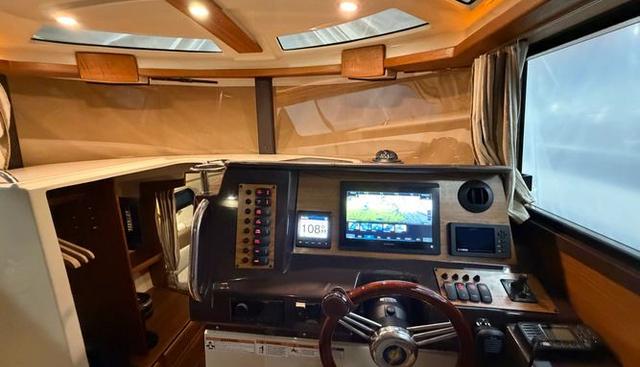 JUNI yacht for sale 19