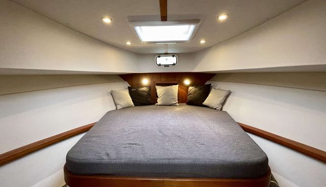 noname yacht for sale 35