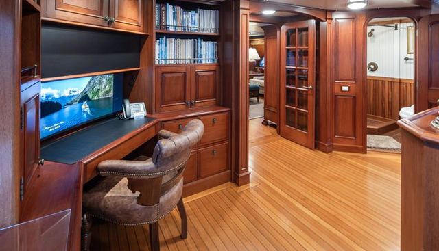 Marlinda yacht for sale 22