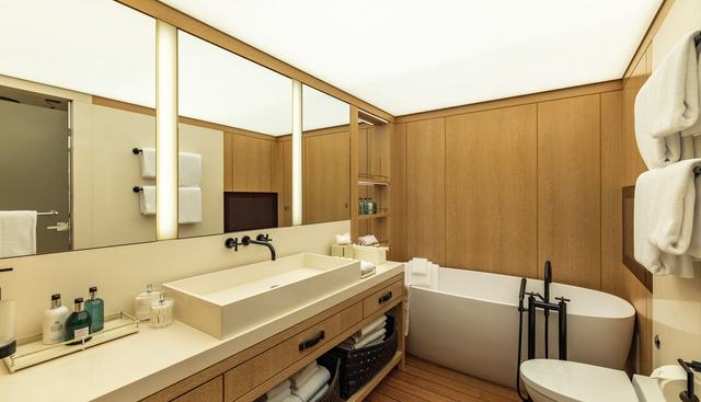 BELONGERS yacht for sale 18