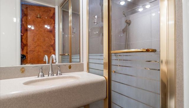 Octopi yacht for sale 63