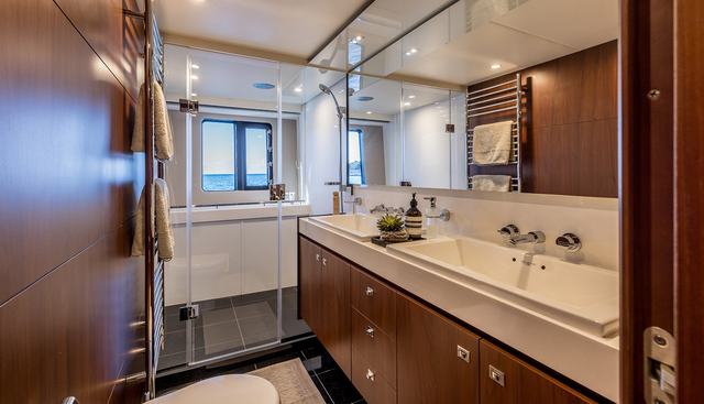 SEA DREAM II yacht for sale 27