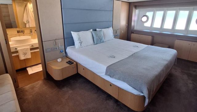 White Swan yacht for sale 17
