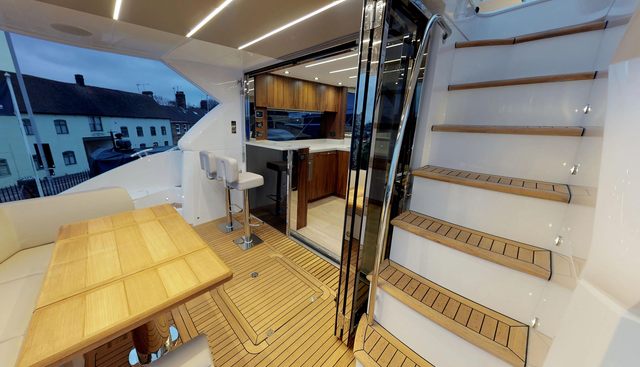 FARPOINT yacht for sale 8