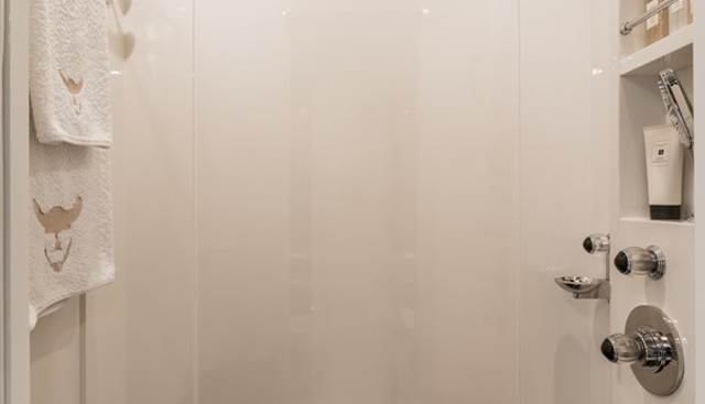 CANVAS yacht for sale 7