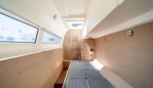 V & A yacht for sale 28