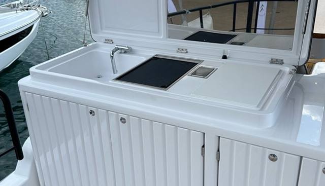 AZIMUT MAGELLANO 60 yacht for sale 4