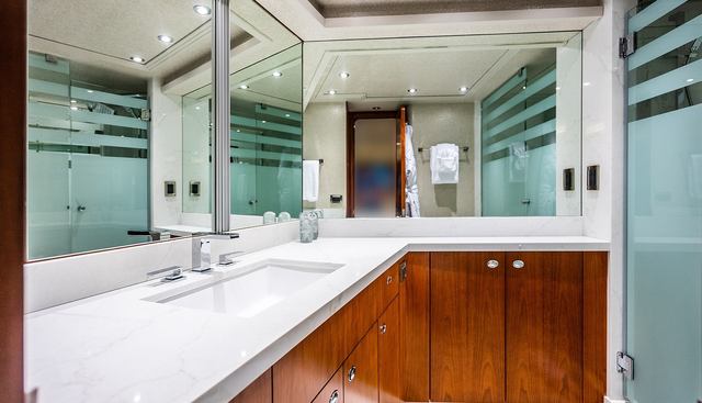 Kemosabe yacht for sale 40