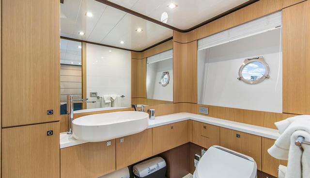 Lontano yacht for sale 15