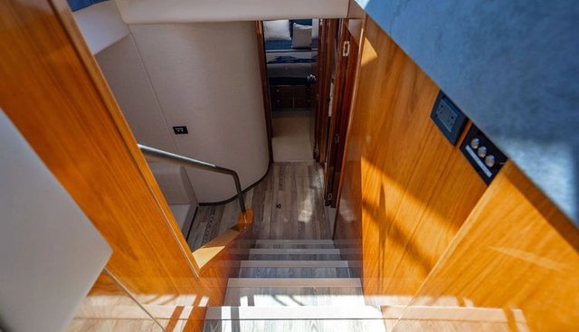 EL MAR V yacht for sale 68