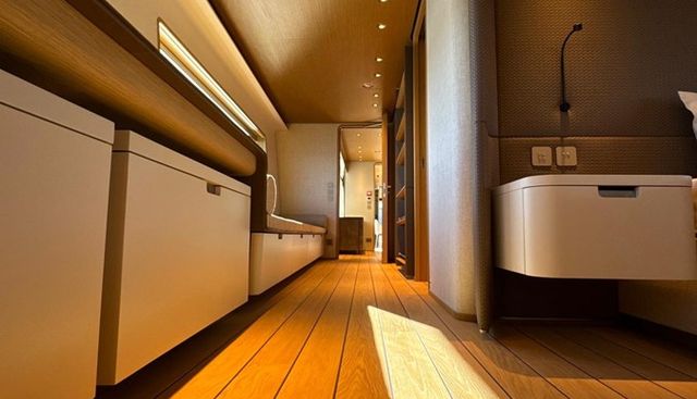 LA VETTA yacht for sale 17