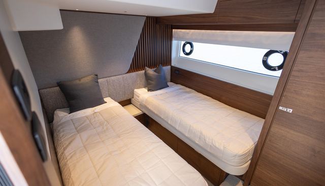 Negotiator 1 yacht for sale 29