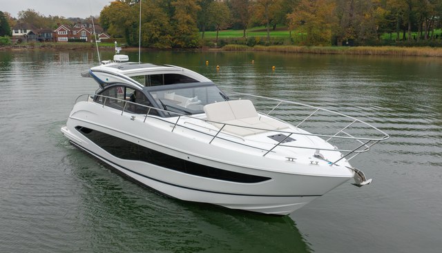 V50943 yacht for sale 28