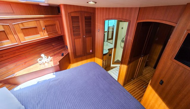 Living With E's yacht for sale 27