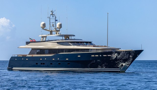 VESPER yacht for sale 28