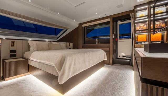 ICE OF LONDON yacht for sale 22