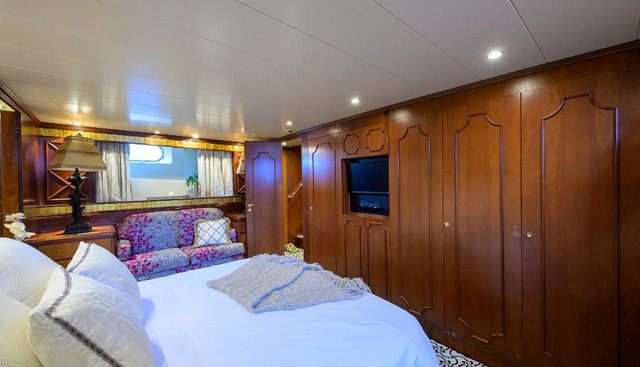 Cipango yacht for sale 15