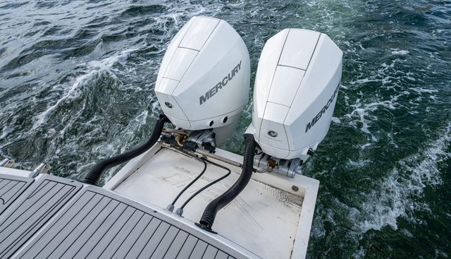 XURU yacht for sale 10