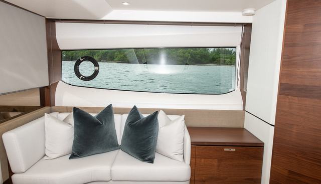CHAMELEON II yacht for sale 14