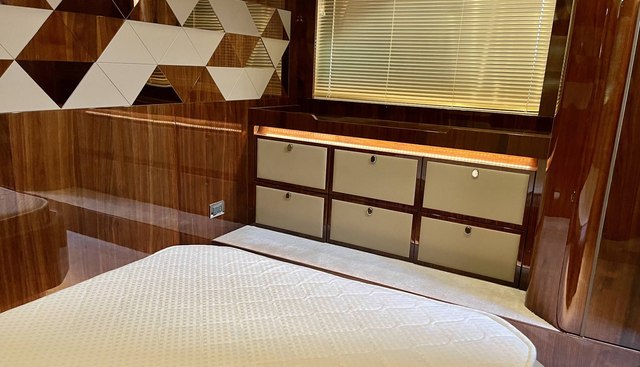 noname yacht for sale 32