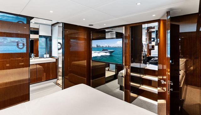 CLUB T yacht for sale 54