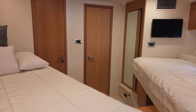 Leny Belle yacht for sale 29