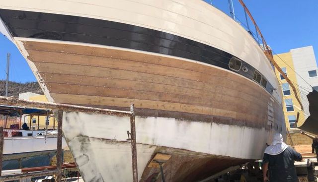 New School yacht for sale 70