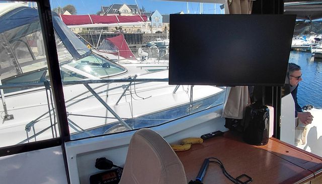 Delphi yacht for sale 9