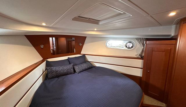 Beluga yacht for sale 35