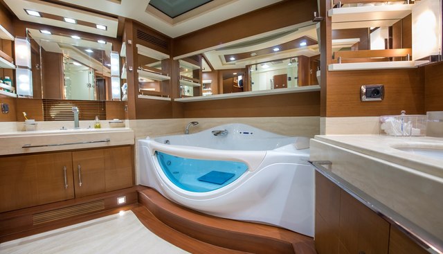 La Rubia yacht for sale 22