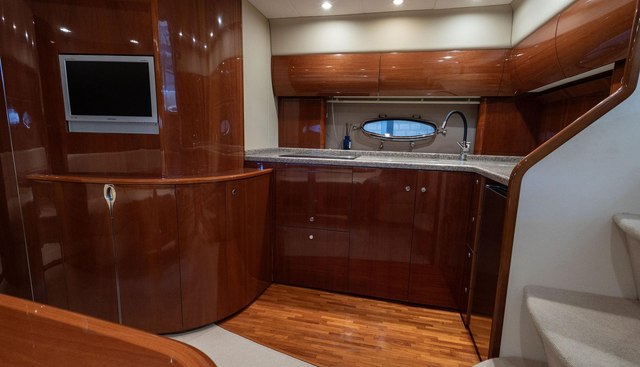 Flinga yacht for sale 22