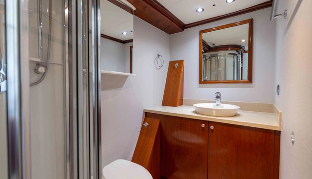 LUCY yacht for sale 53