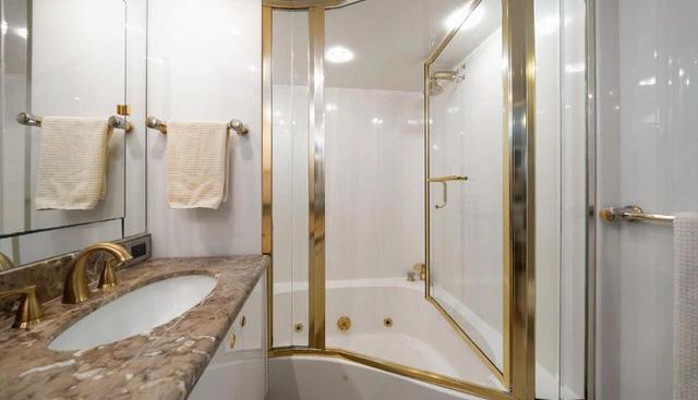 Octopi yacht for sale 104