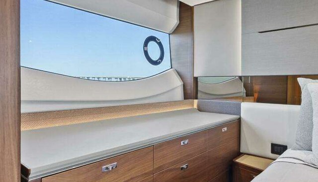 noname yacht for sale 34