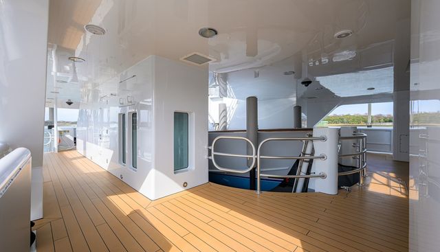 COMPASS ROSE yacht for sale 9
