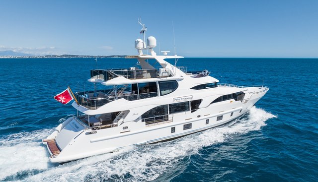 MY PARADIS yacht for sale 53