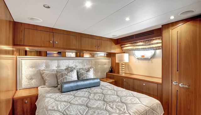 DANIELLE yacht for sale 34