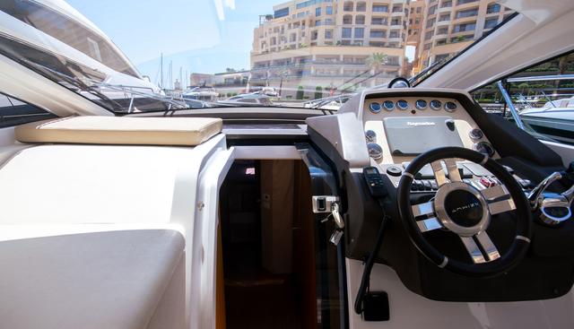 OCEAN FIVE V yacht for sale 14