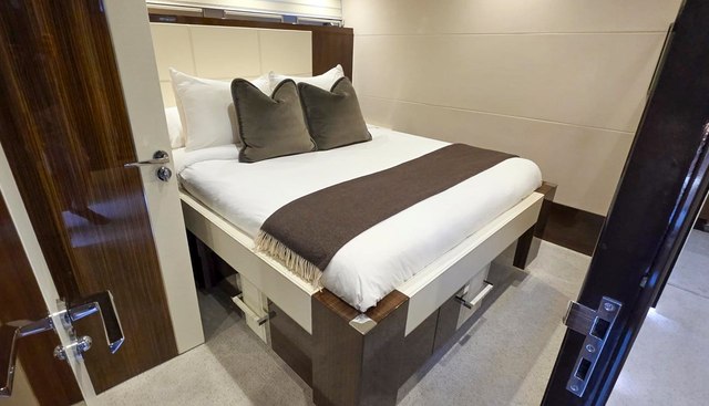 Helios yacht for sale 14