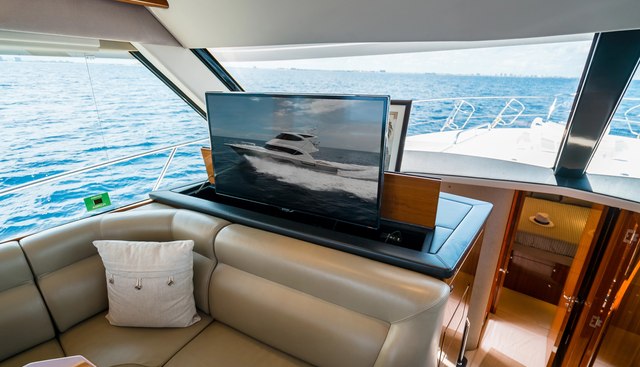 Island Moon yacht for sale 34