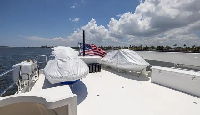 Seahawk yacht for sale 185