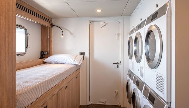 ONE ZERO yacht for sale 60