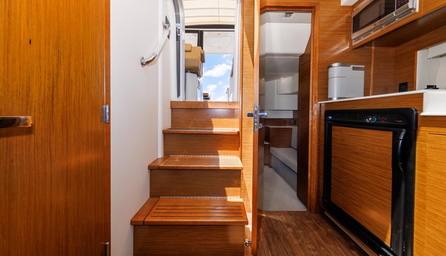 Major Adjustment yacht for sale 34