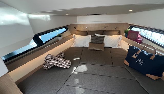 VIDA yacht for sale 18