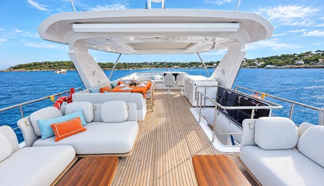 BELLA KATRIN - AZIMUT 72 yacht for sale 3