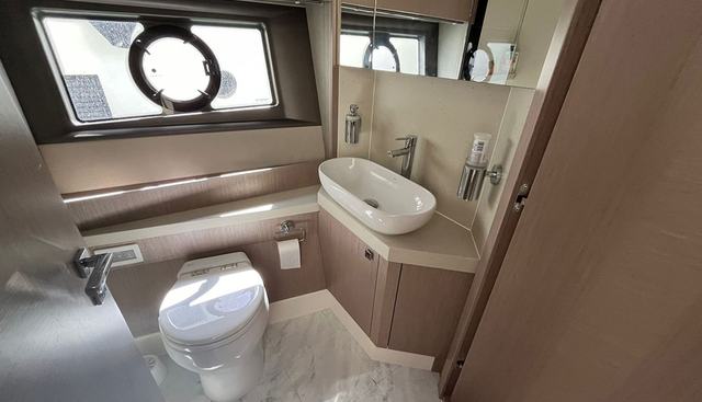 M52 yacht for sale 32
