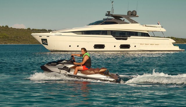 Damari yacht for sale 28